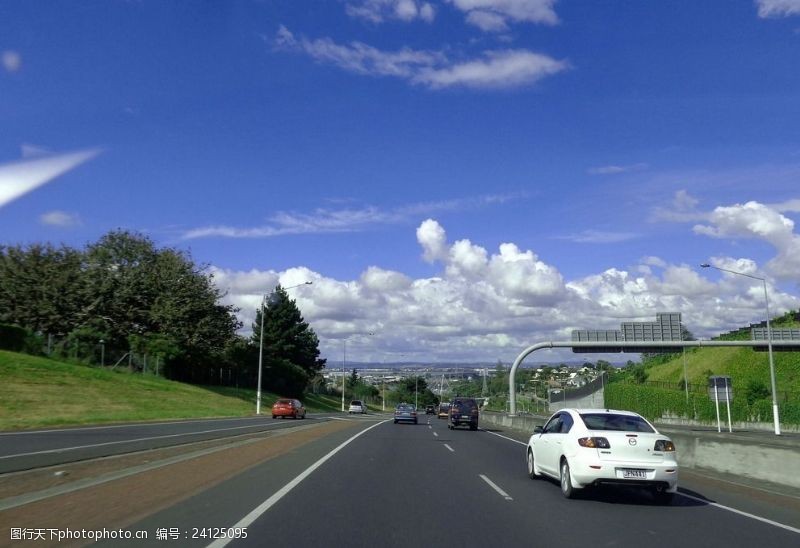 山坡新西兰高速公路风景