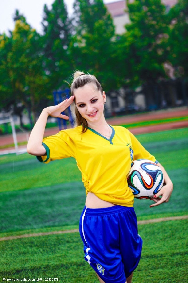 美女足球巴西世界杯美女图片