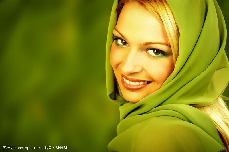 女性背景戴着绿色面纱的女人图片