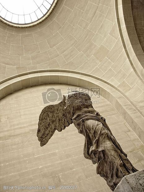 巴黎天使博物馆里的断臂天使