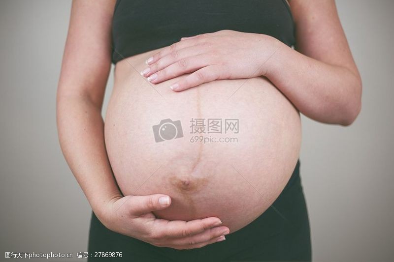 妊娠怀孕的女性肚子