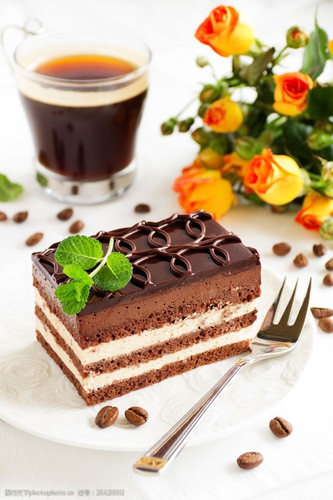 甜品点心玫瑰与巧克力蛋糕图片