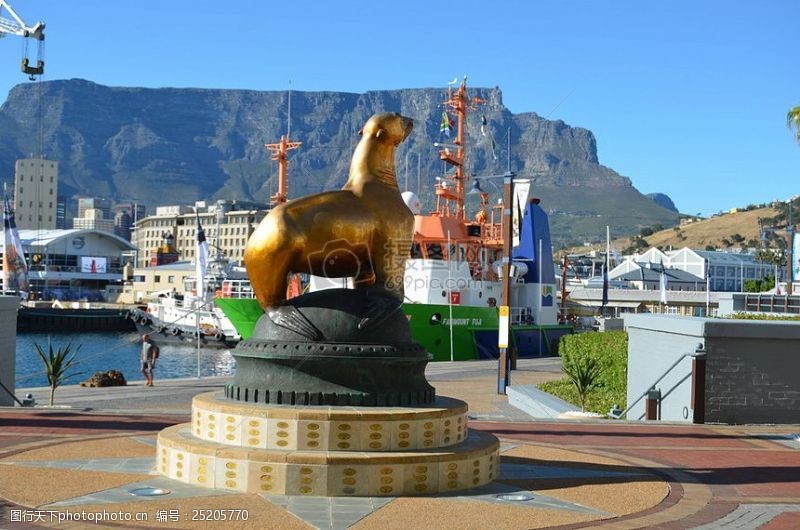 南非红酒娱乐中心的雕像