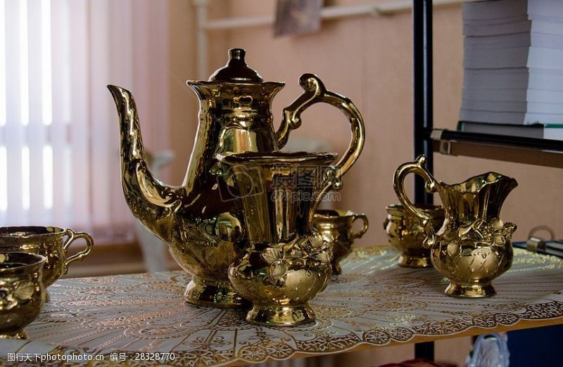 铜锅金属制的茶杯