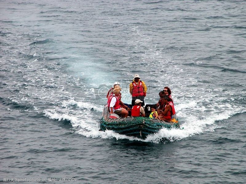 救生衣中国的救援船队