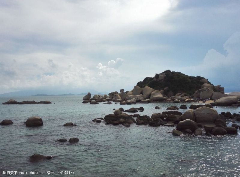 碧水三角洲岛礁石