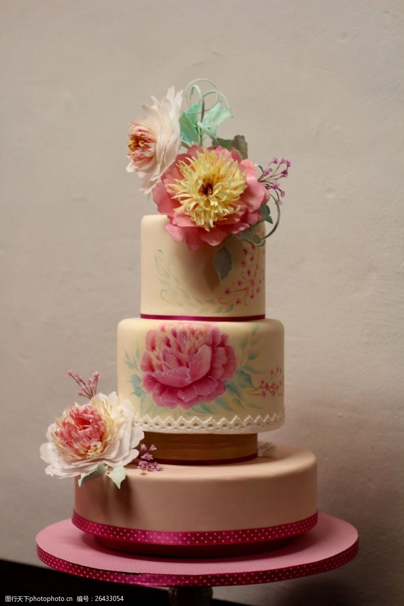 婚礼图片免费下载粉色婚礼蛋糕图片