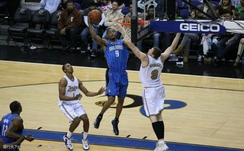 篮球比赛精彩NBA图片
