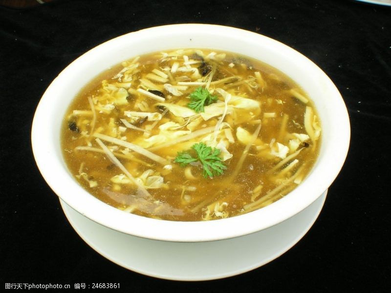 中华菜肴酸辣汤摄影图片