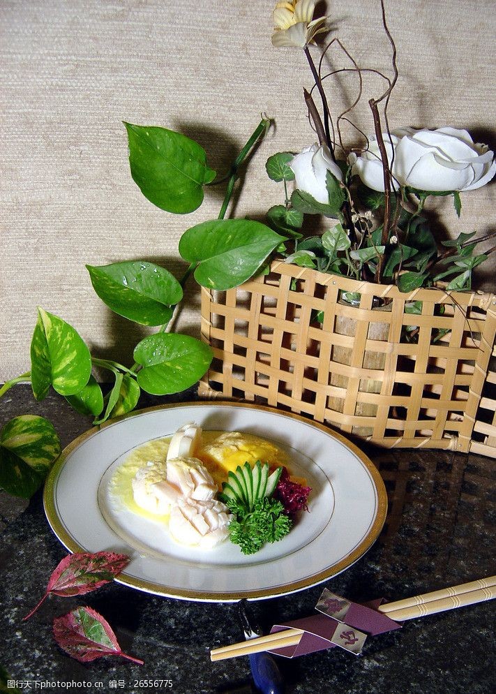 日本风情日本料理咖喱鲜鱿图片