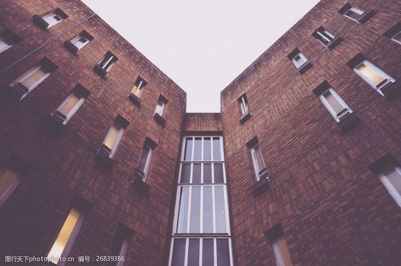 高清城市图片现代红砖公寓楼图片