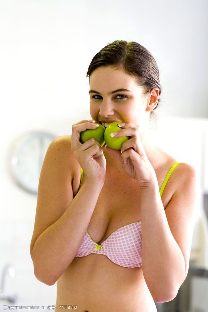 女性健康生活节食健身的美女图片