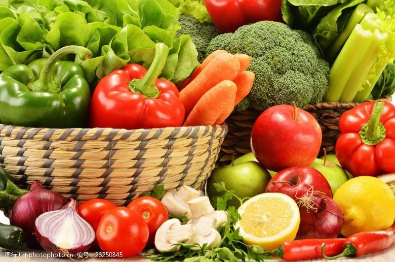 菜篮子新鲜的蔬菜和水果图片